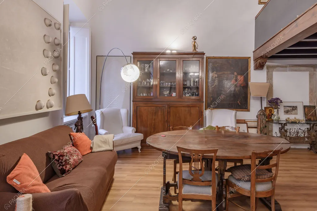 Salotto del loft Rooibois, location in stile moderno per shooting a Roma