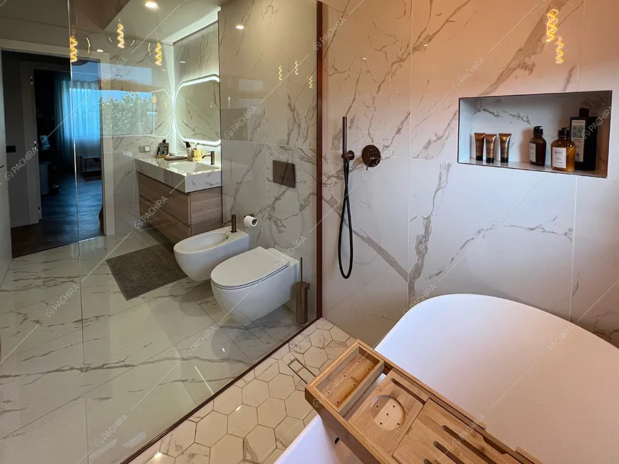 Bagno dell'appartamento Morganite, location in stile contemporaneo per shooting a Milano