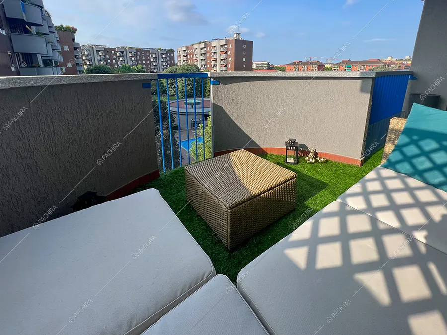 Terrazza dell'appartamento Morganite, location in stile contemporaneo per shooting a Milano