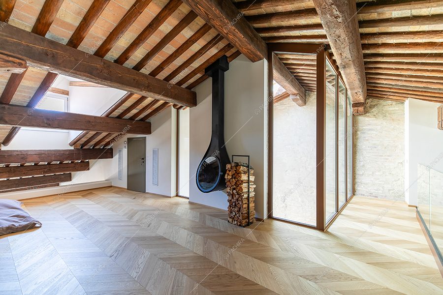 Salotto dell'attico Pontederia, location in stile moderno per shooting a Padova