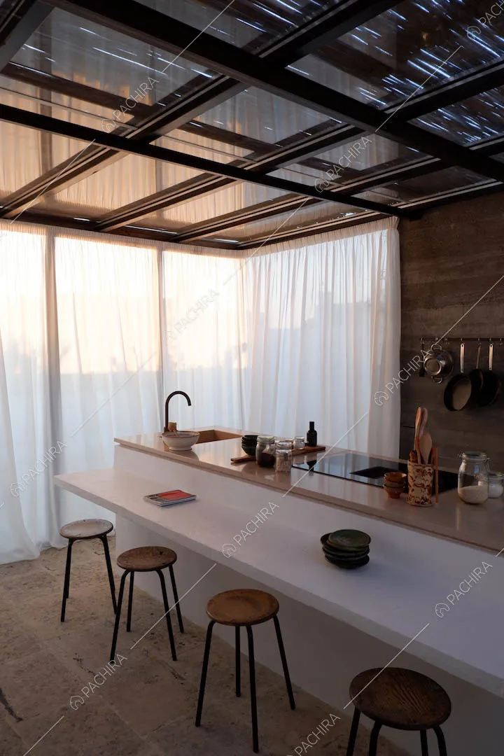 Cucina dell'appartamento Polond, location moderna per shooting a Lecce