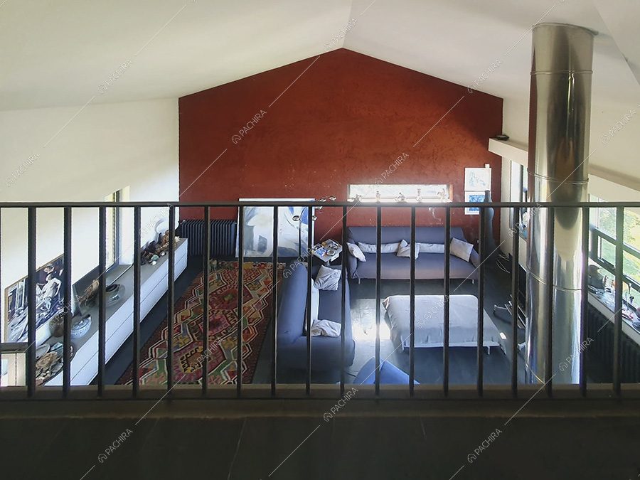 Soppalco della villa Pechora, location contemporanea per shooting a Roma