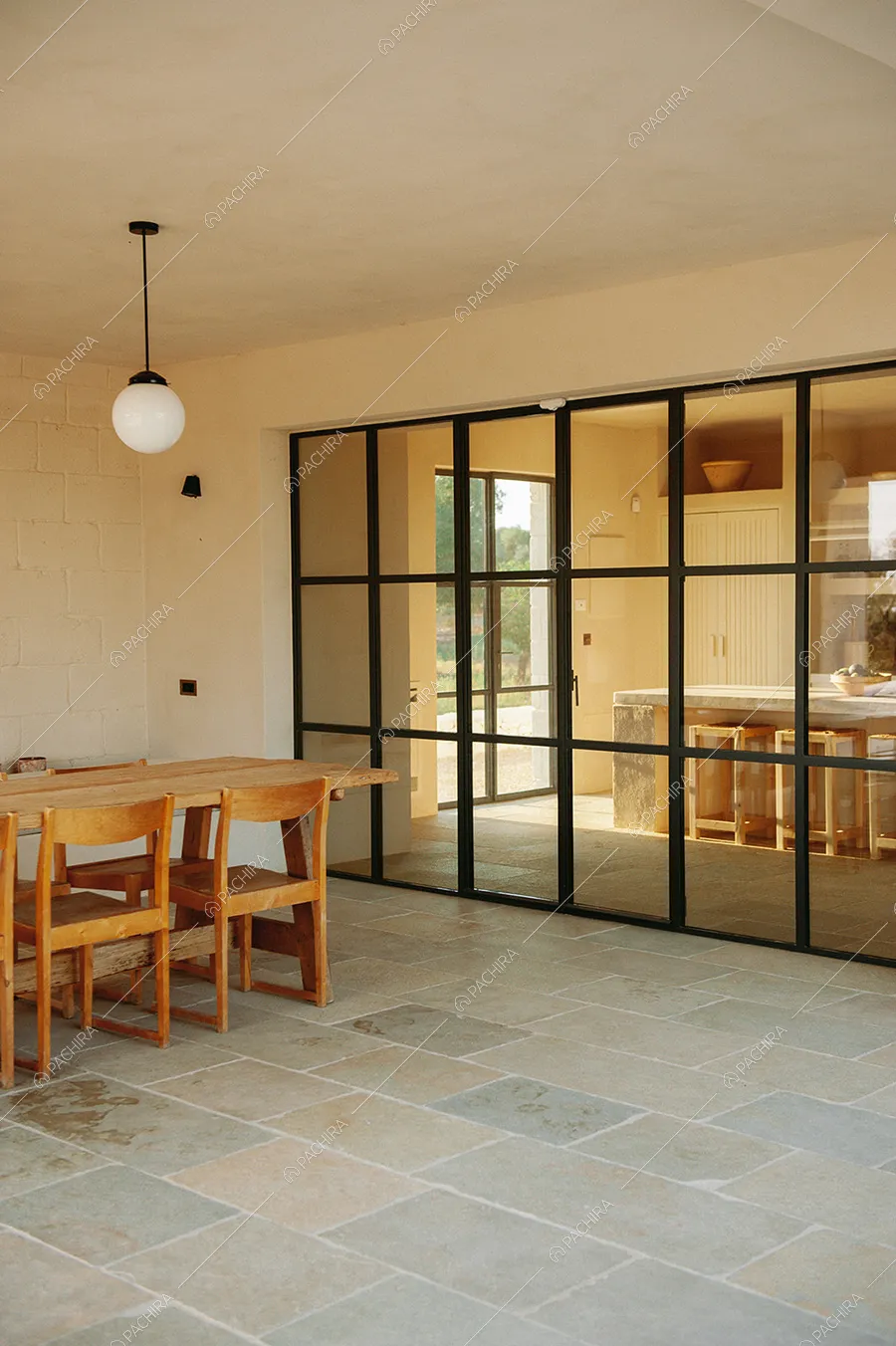 Veranda della villa Malacca, location in stile contemporaneo a Brindisi