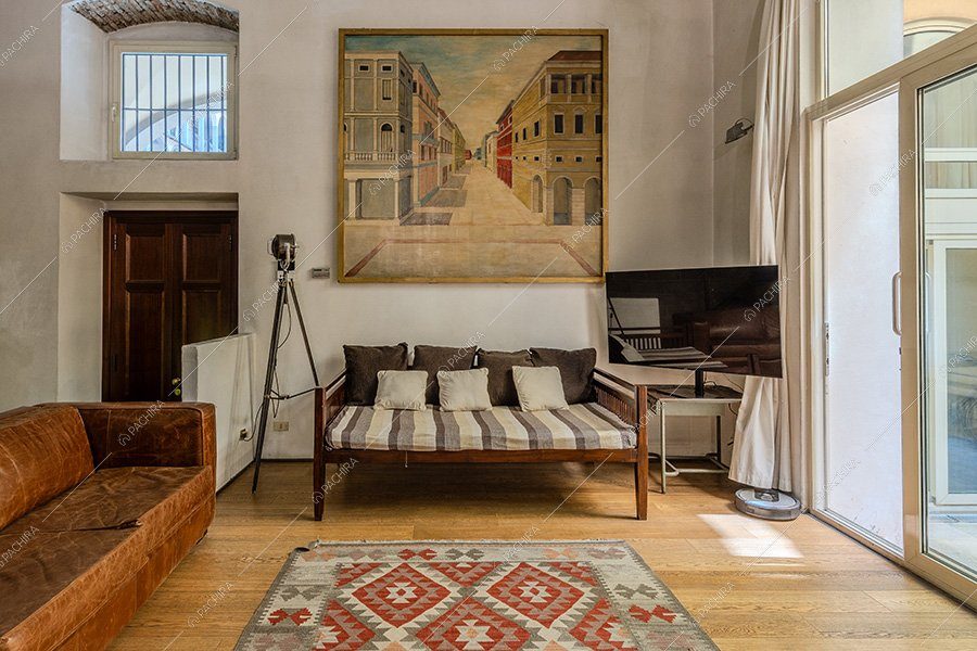 Salotto del loft Foraker, location in stile vintage a Bergamo