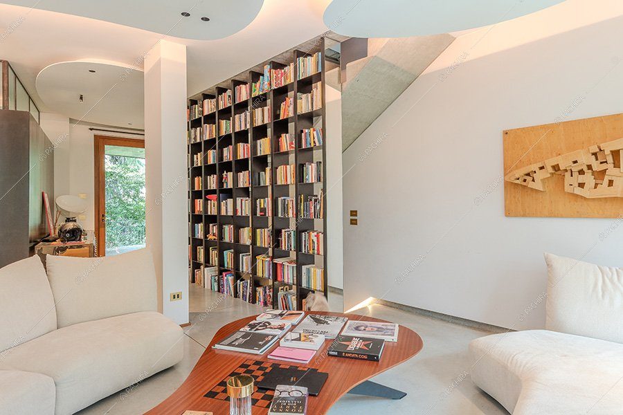Salotto della villa Atlas, location in stile contemporaneo per shooting a Milano