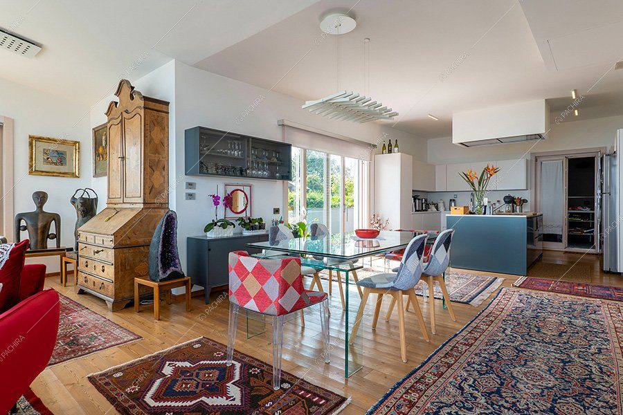 Zona living della villa Etna, location moderna per shooting a Catania