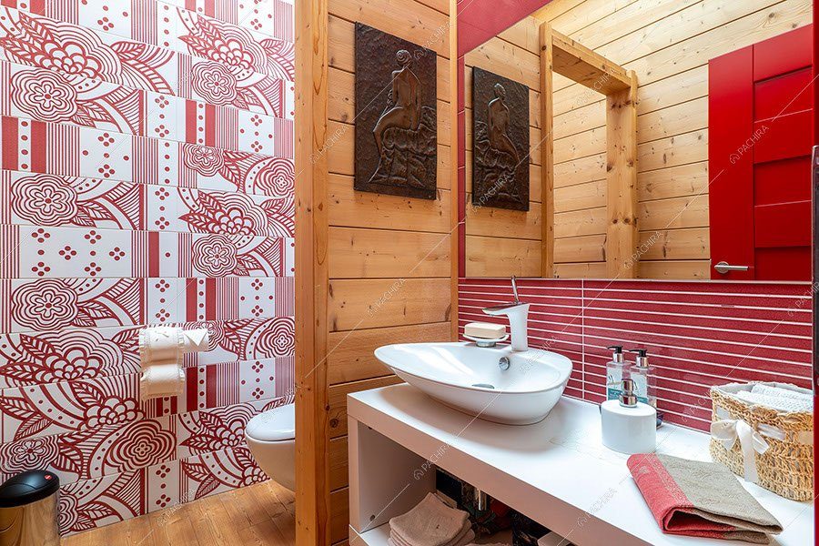 Bagno della villa Etna, location moderna per shooting a Catania