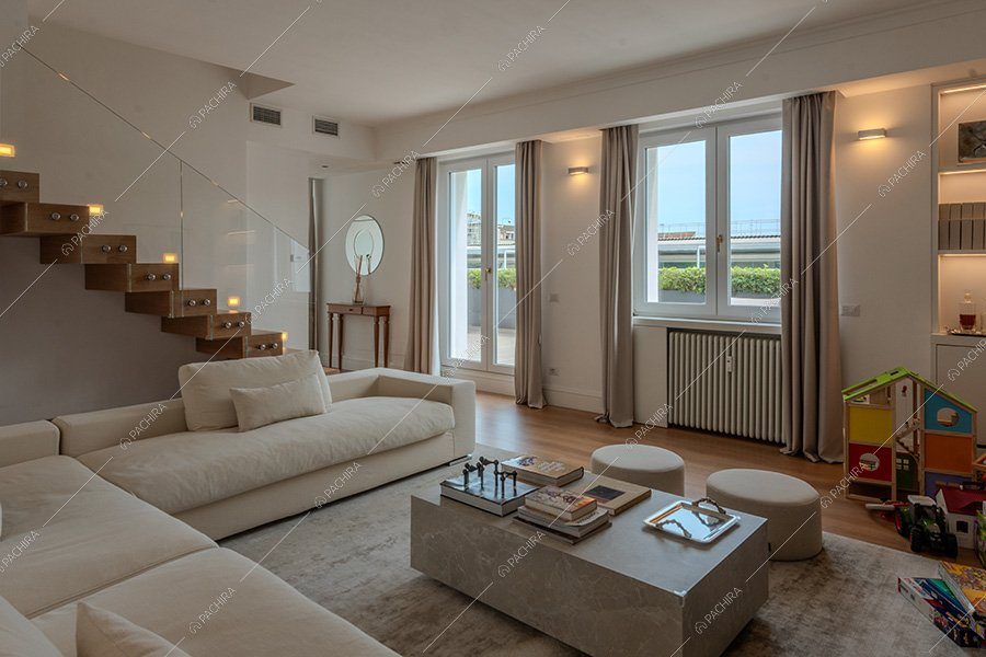 Salotto dell'attico Inti, location moderna per shooting a Milano