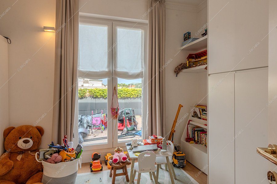 Camera dei bambini dell'attico Inti, location moderna per shooting a Milano
