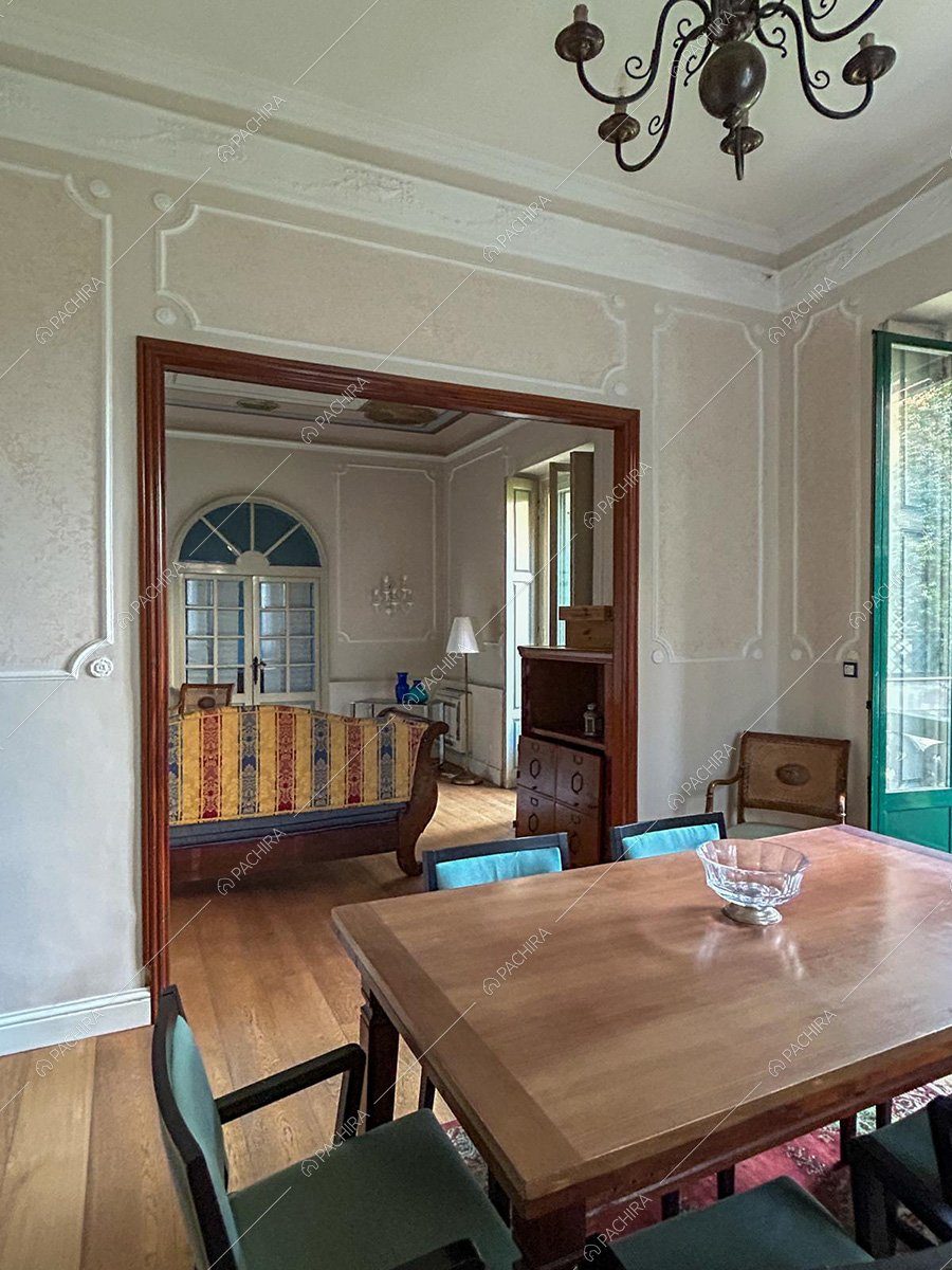 Sala da pranzo della villa Antimonite, location classica per shooting a Milano