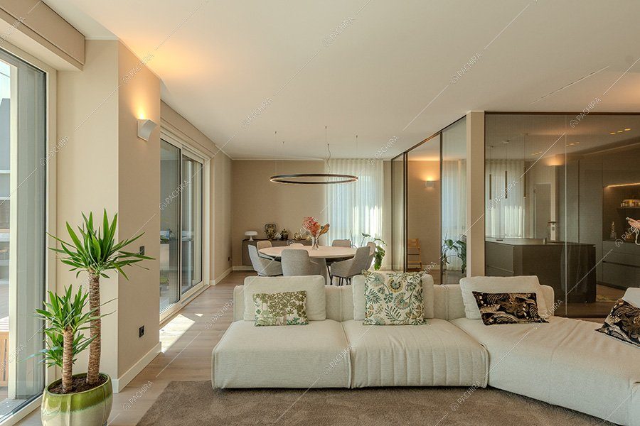 Zona living del loft Favo, location contemporanea per shooting a Milano