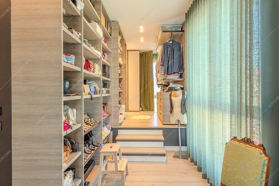 Cabina armadio del loft Favo, location contemporanea per shooting a Milano