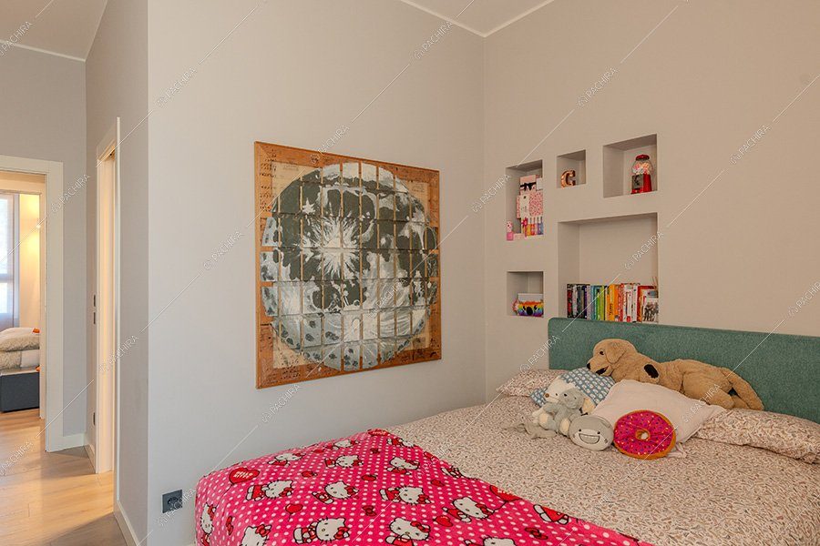 Camera da letto del loft Favo, location contemporanea per shooting a Milano