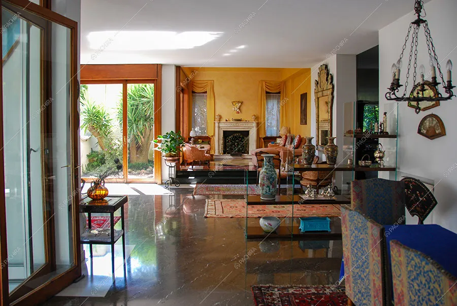 Sala della villa Acetosa, location in stile vintage a Lecco