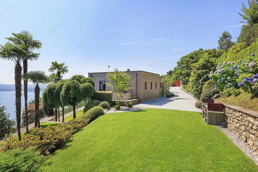 Giardino della villa moderna Cleome, location per shooting a Verbania