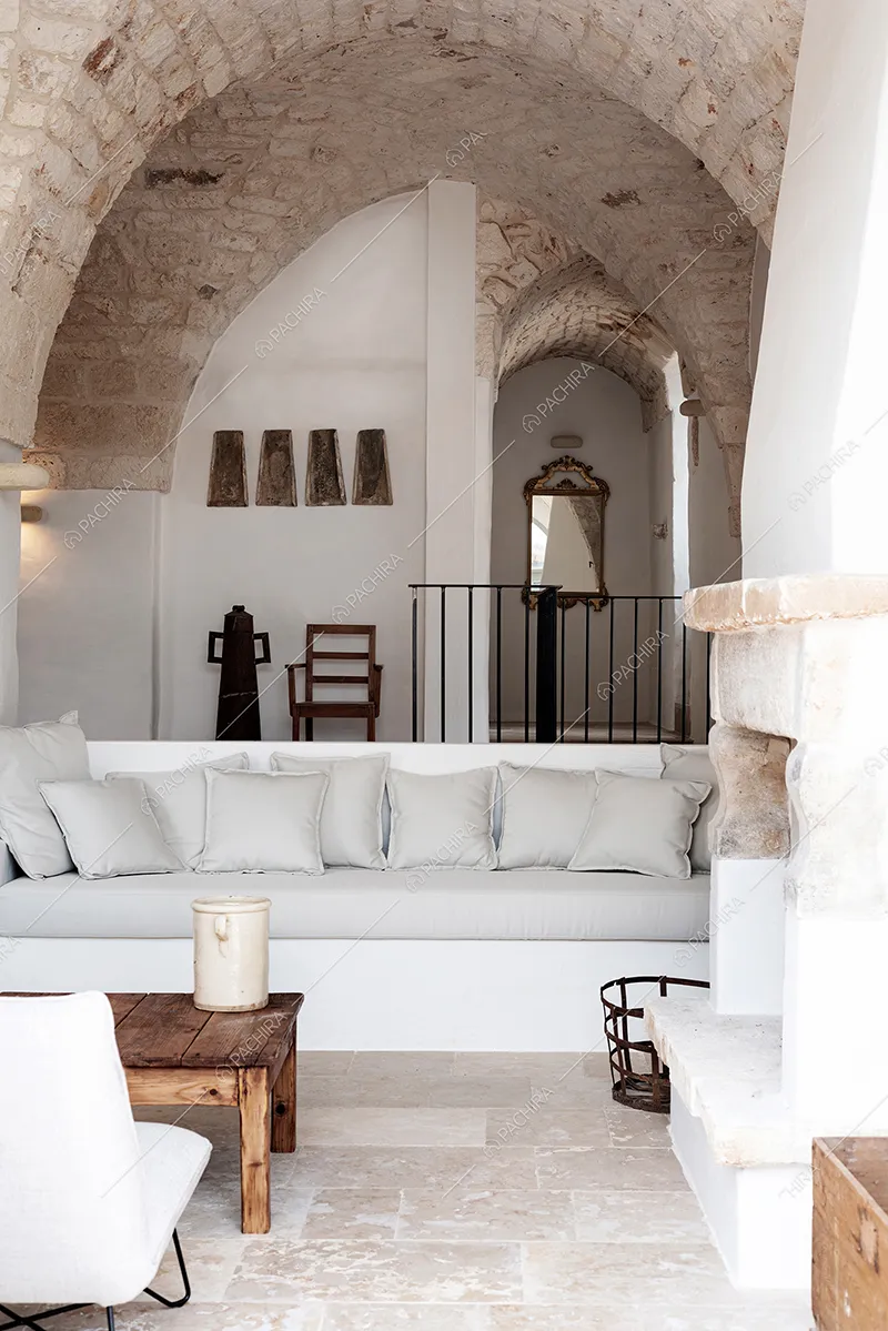 Salotto della masseria Athos, location in stile rustico a Brindisi