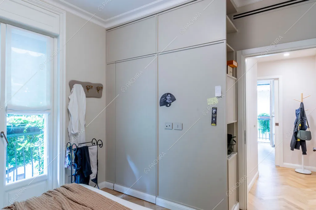Camera da letto dell'appartamento Capsico, location in stile contemporaneo a Milano