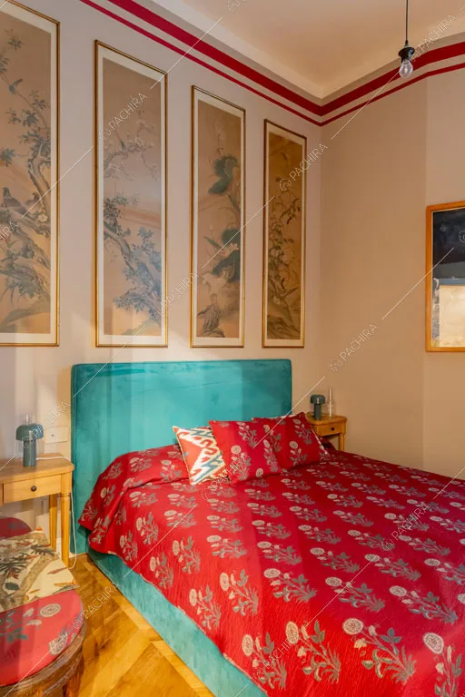 Camera da letto matrimoniale dell'appartamento Don, location in stile contemporaneo a Milano