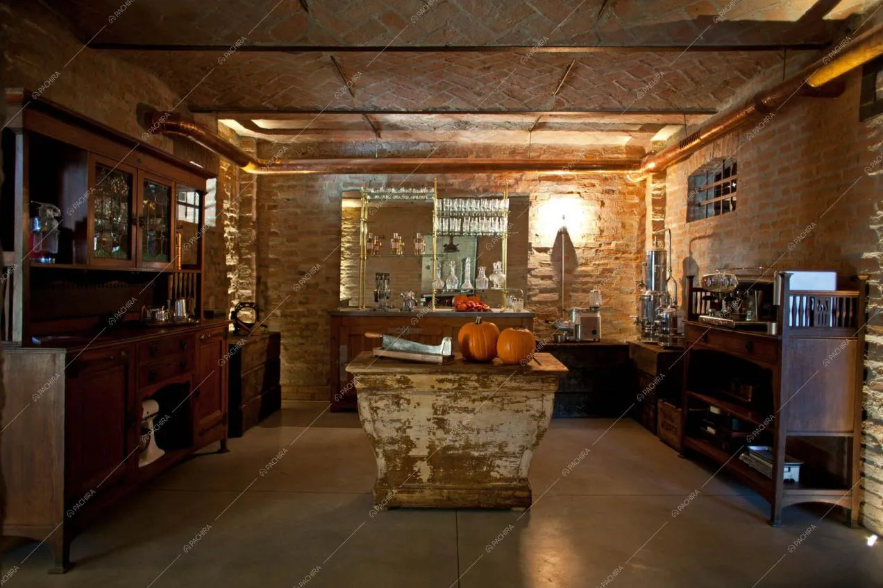 Pareti con mattoni a vista e stile industrial chic