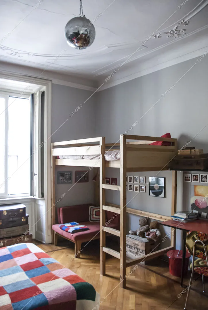 Letto a castello con divanetto sotto