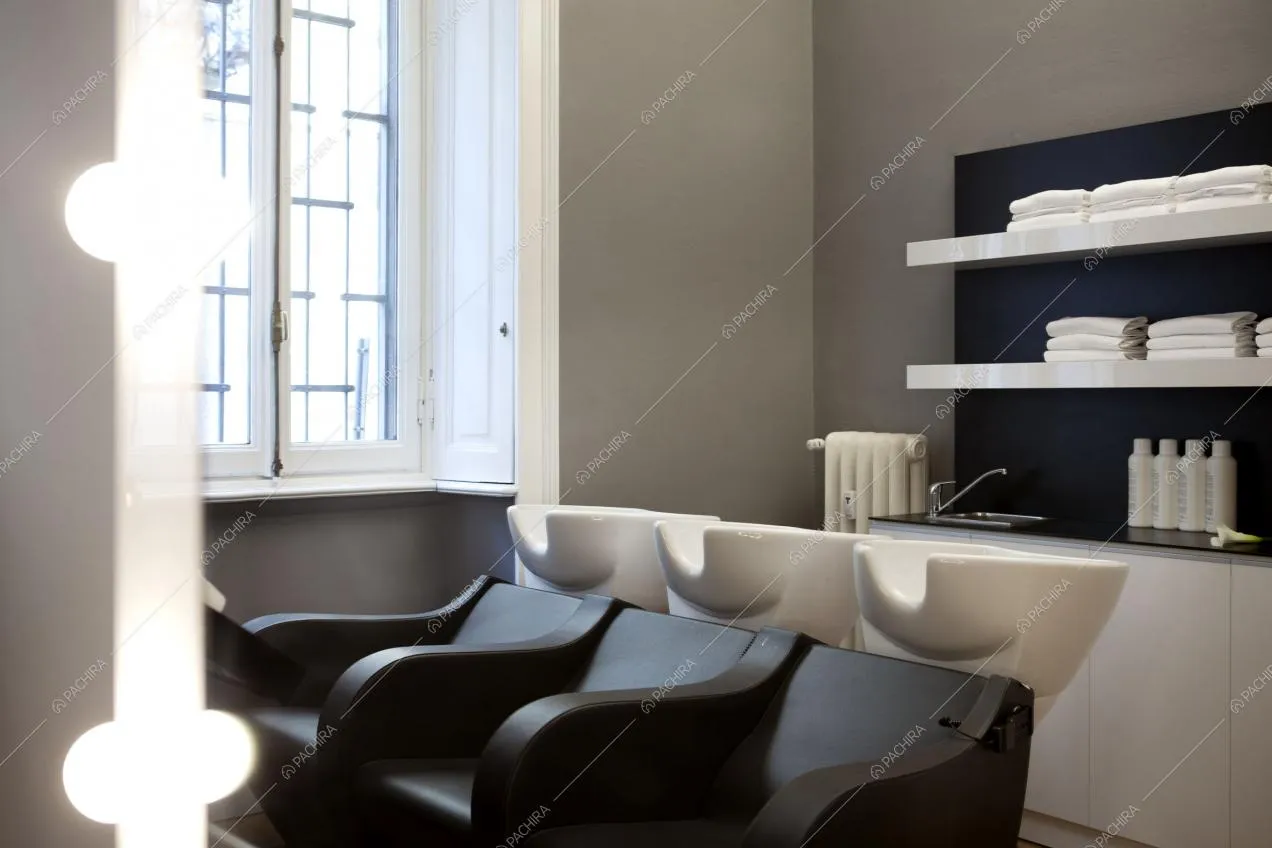Poltrone nere per lavaggio capelli