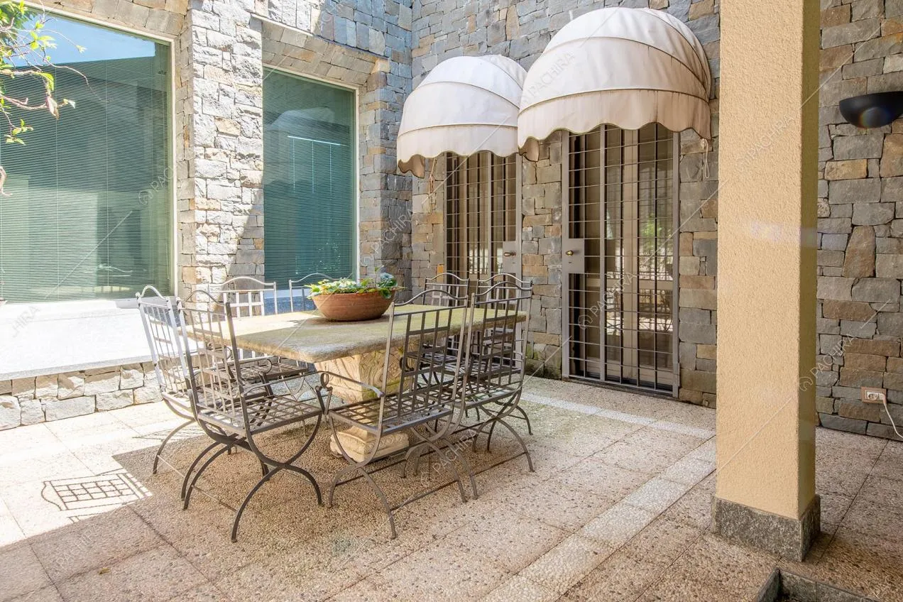 Cortile della villa Azara, location in stile classico a Milano