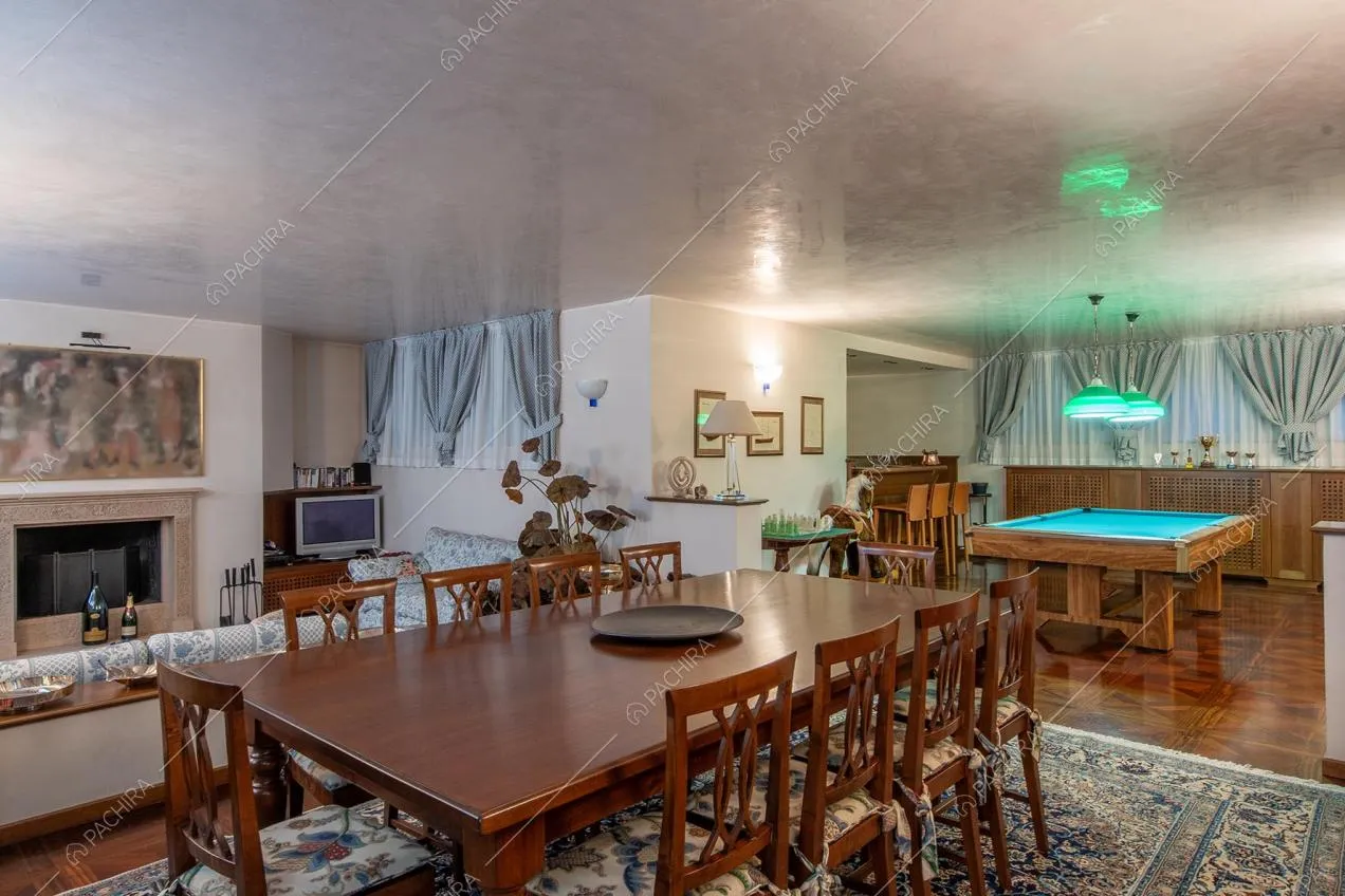 Taverna della villa Azara, location in stile classico a Milano
