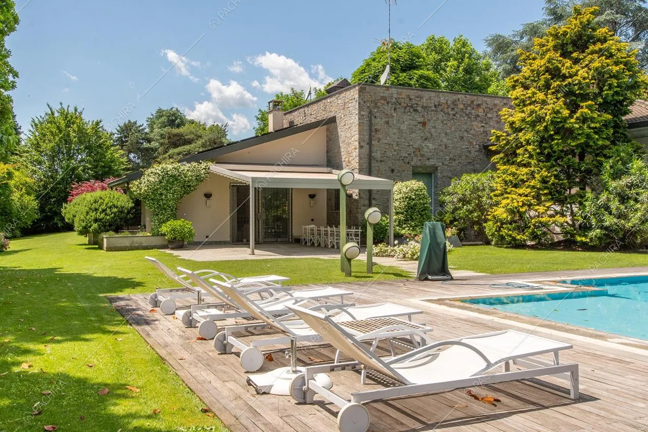 Giardino della villa Azara, location in stile classico a Milano
