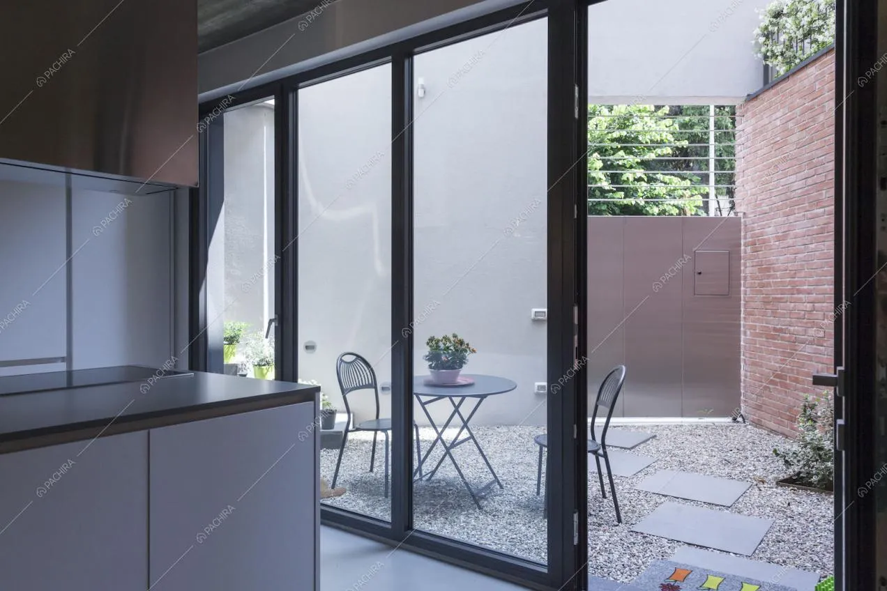 Vista sul cortiletto dalla cucina