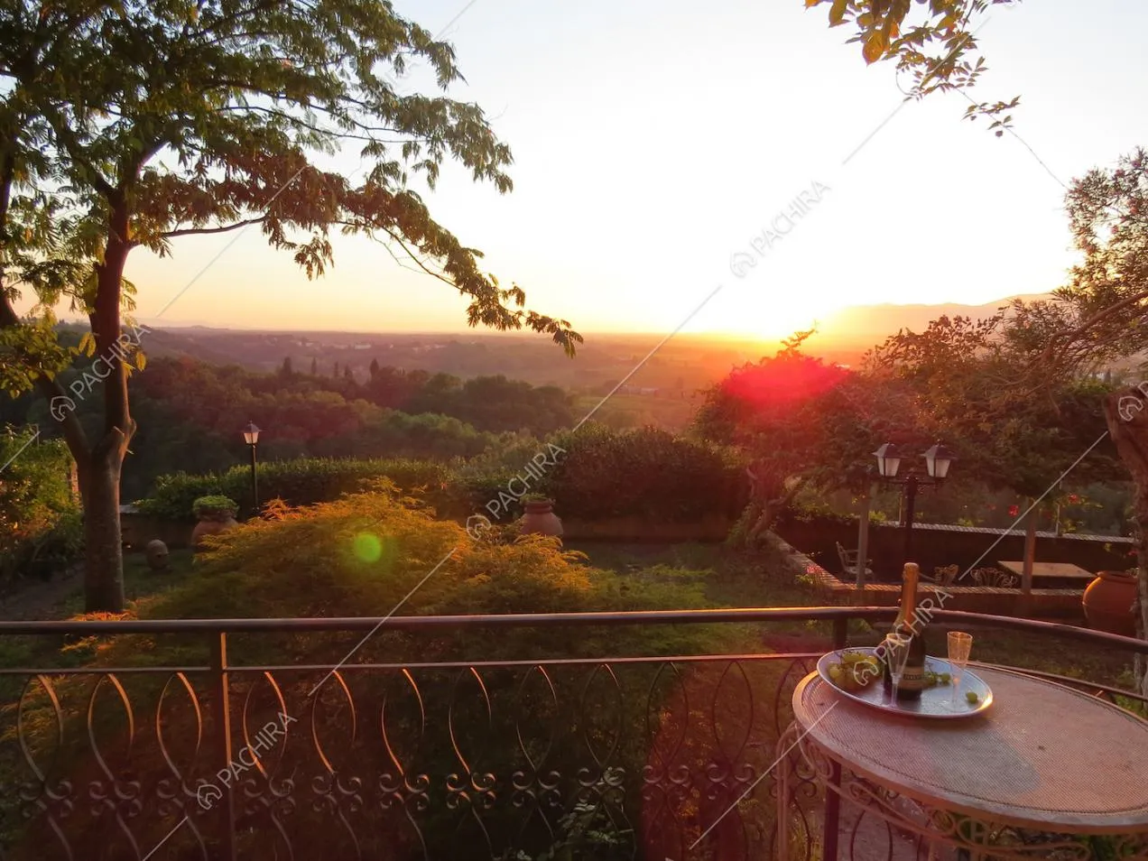L'incantevole vista dalla terrazza della location