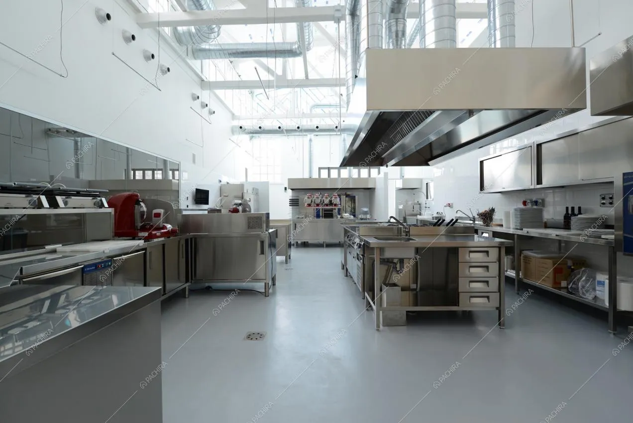 Cucina professionale in acciaio con isola