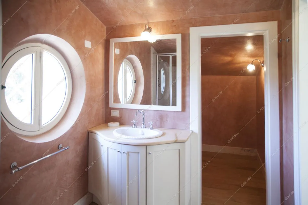Antibagno con lavandino