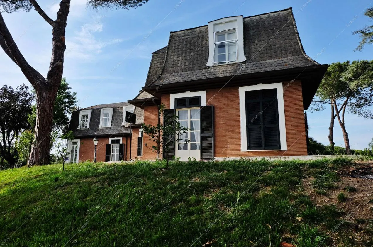 Villa vista dall'esterno