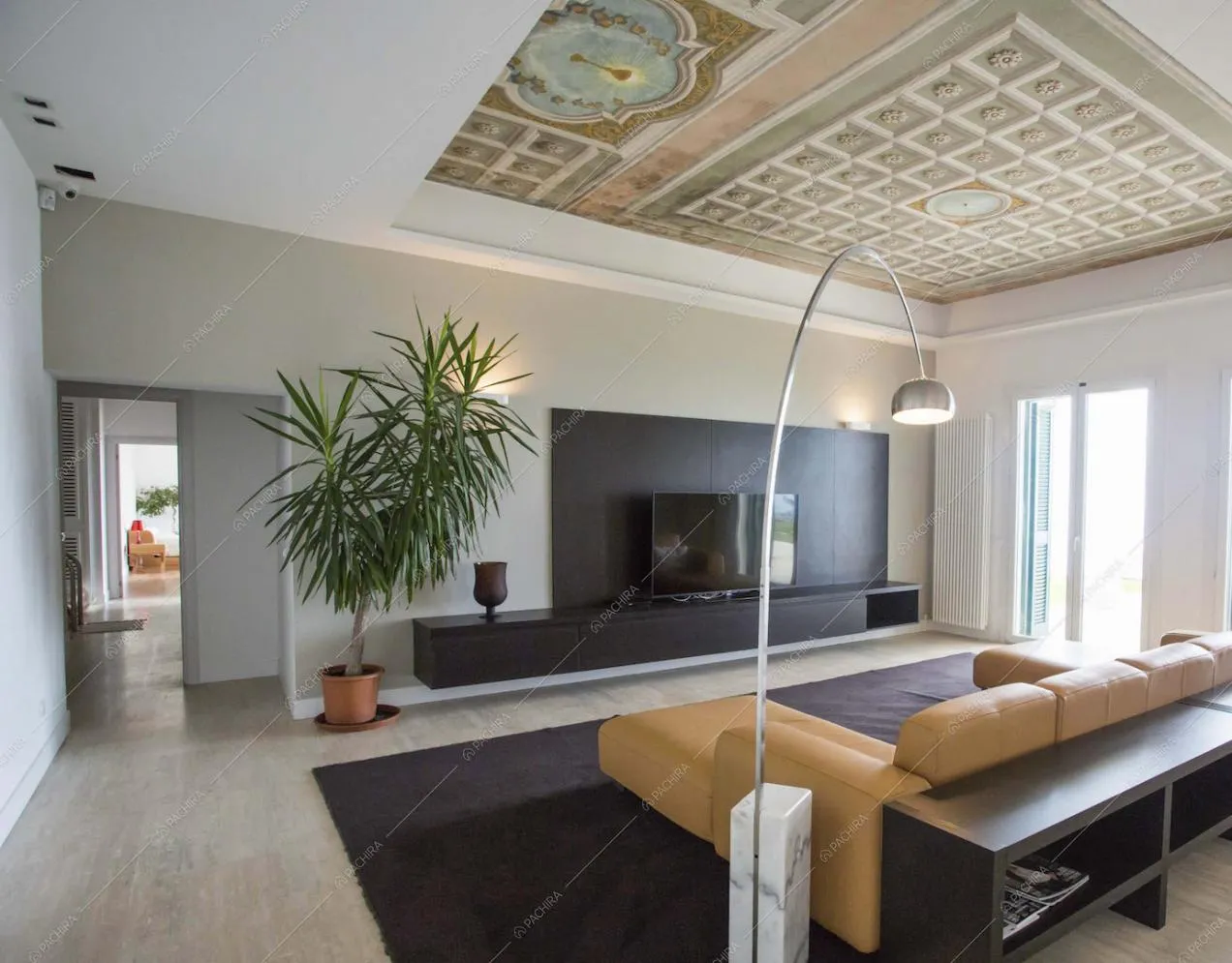 La sala della Villa Fico d'india a Imperia