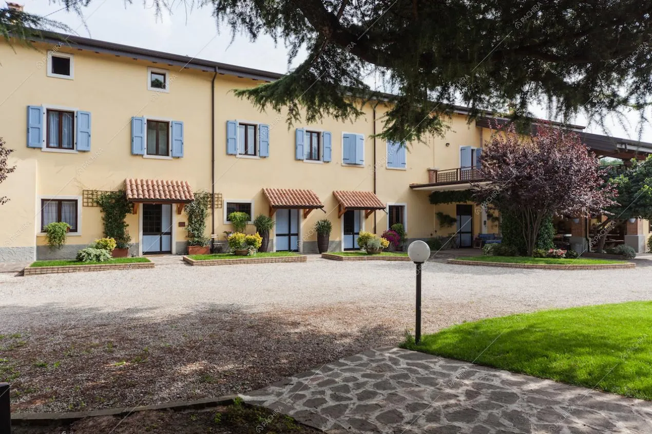 Location Pomelo cascina provincia Verona 22