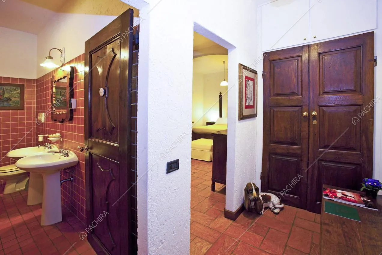 Scorcio sul bagno e sulla camera da letto
