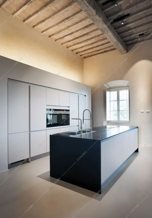 Cucina a isola total black