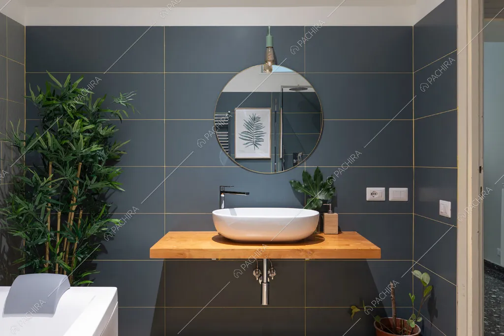 Bagno con vasca nell'appartamento Crescione, location in stile contemporaneo a Roma