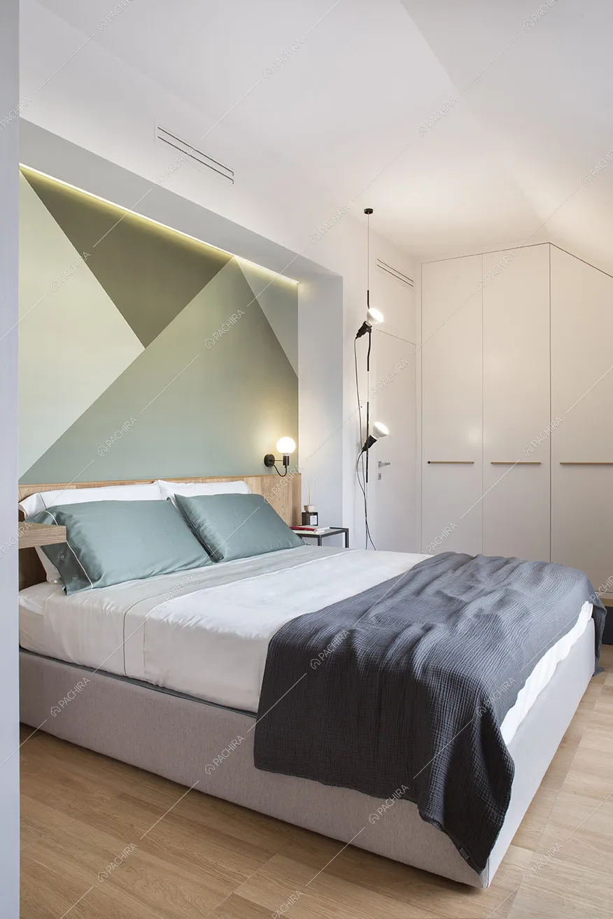 Camera da letto e pavimento in parquet