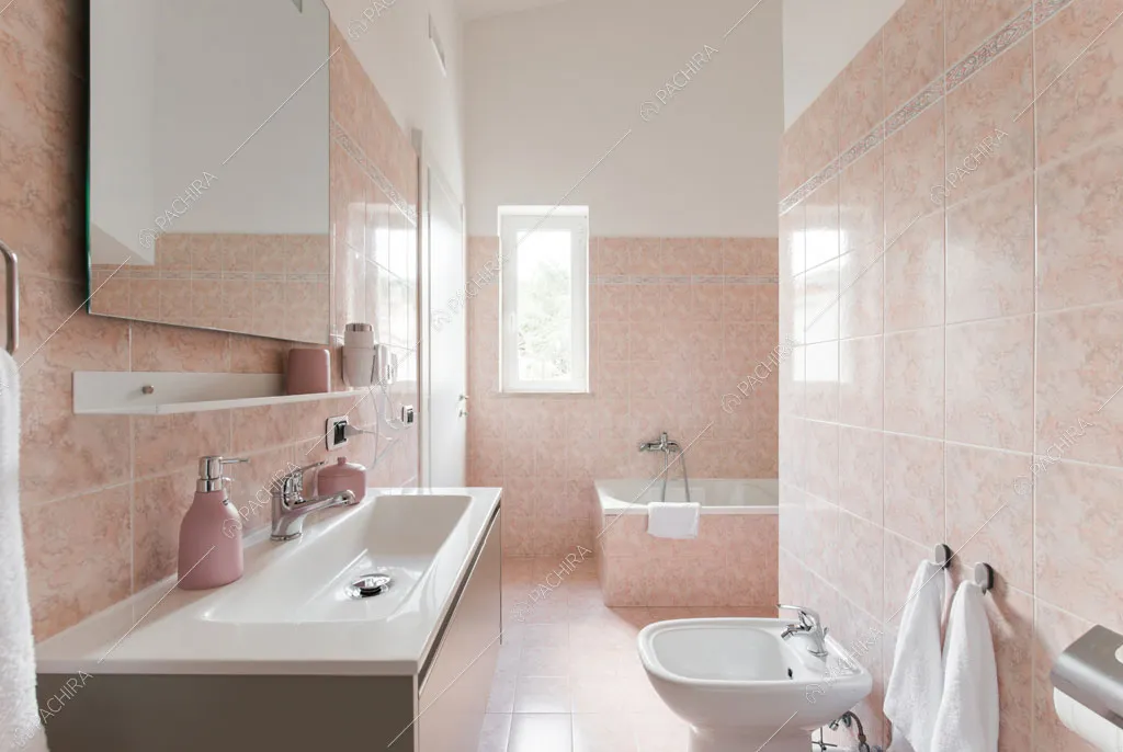 Bagno della villa Agnocasto, location in stile moderno a Roma