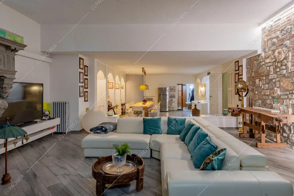Salotto della villa Ararat, location in stile classico a Milano