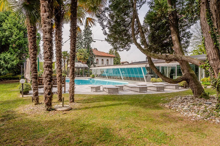 Parco della villa Lentisco, location in stile classico a Varese