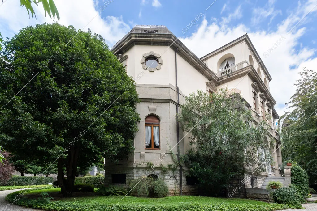 Esterni della dimora storica Taurus, location in stile classico a Lecco