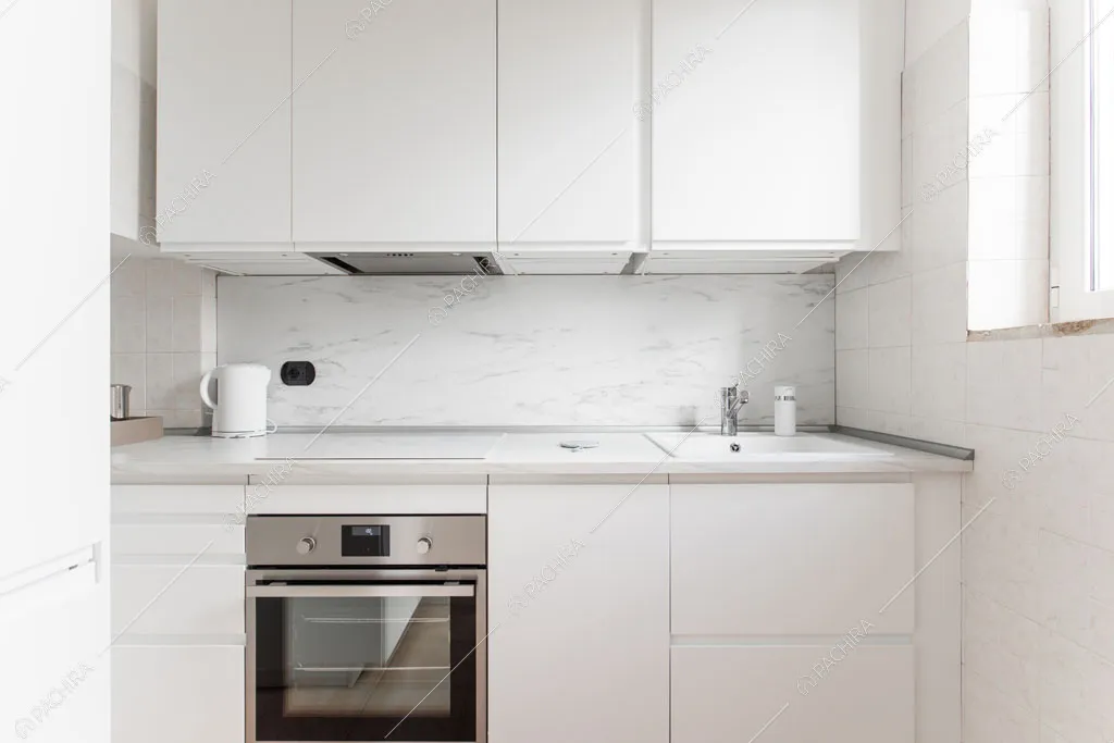 Cucina a parete della villa Agnocasto, location in stile moderno a Roma
