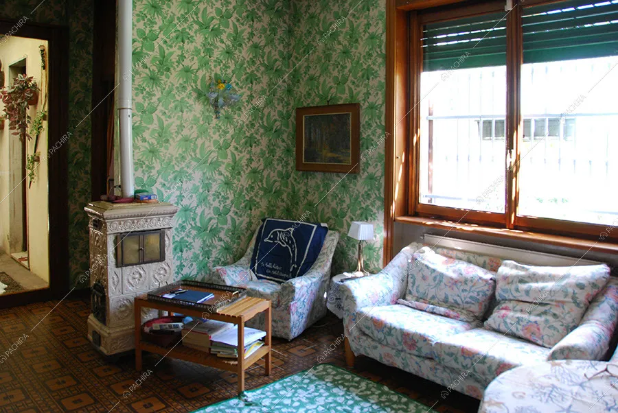 Salotto della villa Acetosa, location in stile vintage a Lecco