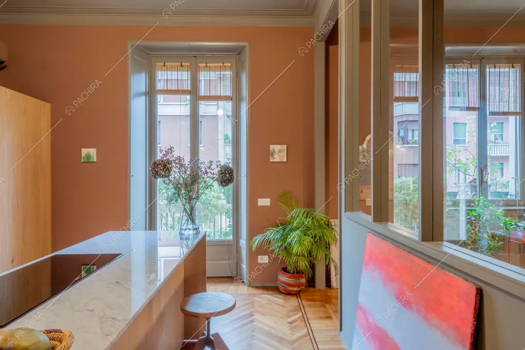 Cucina dell'appartamento Indo, location in stile contemporaneo a Milano