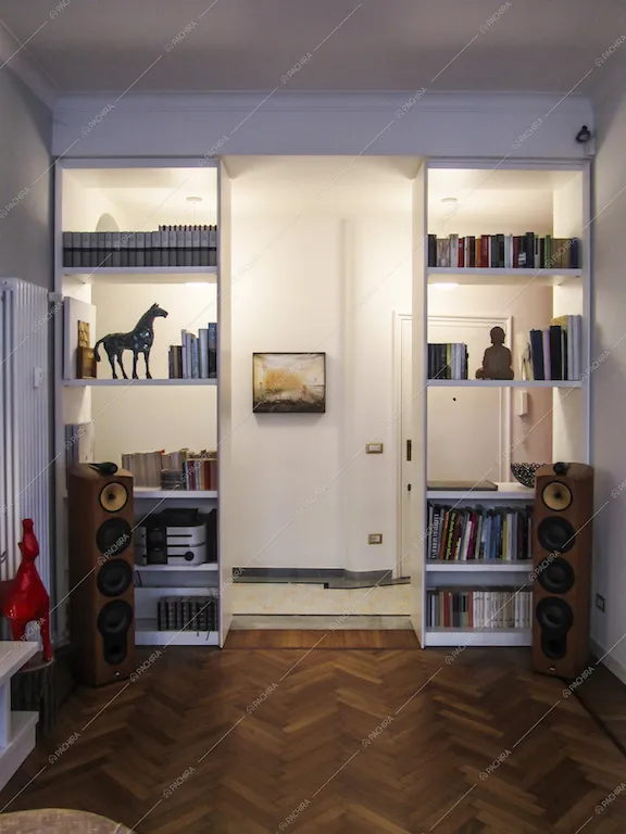 La libreria della Location Cereo