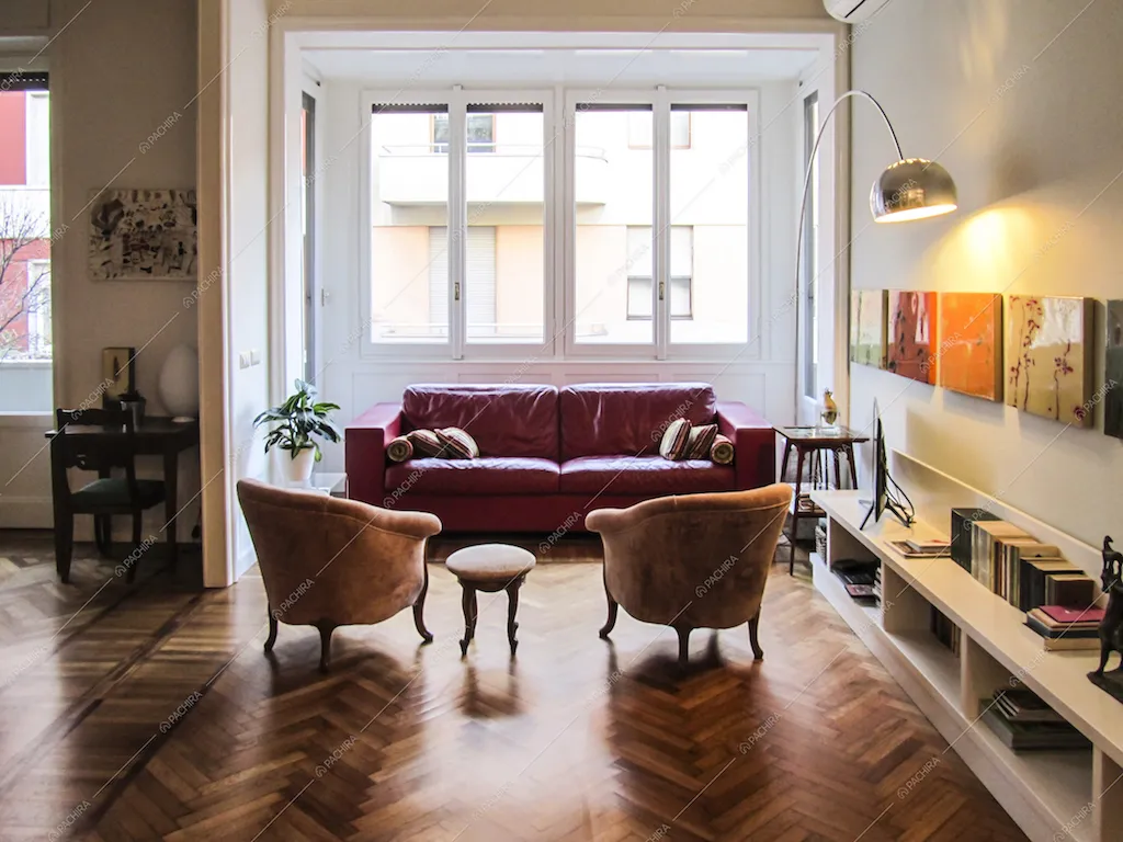 Salotto con parquet a spina di pesce