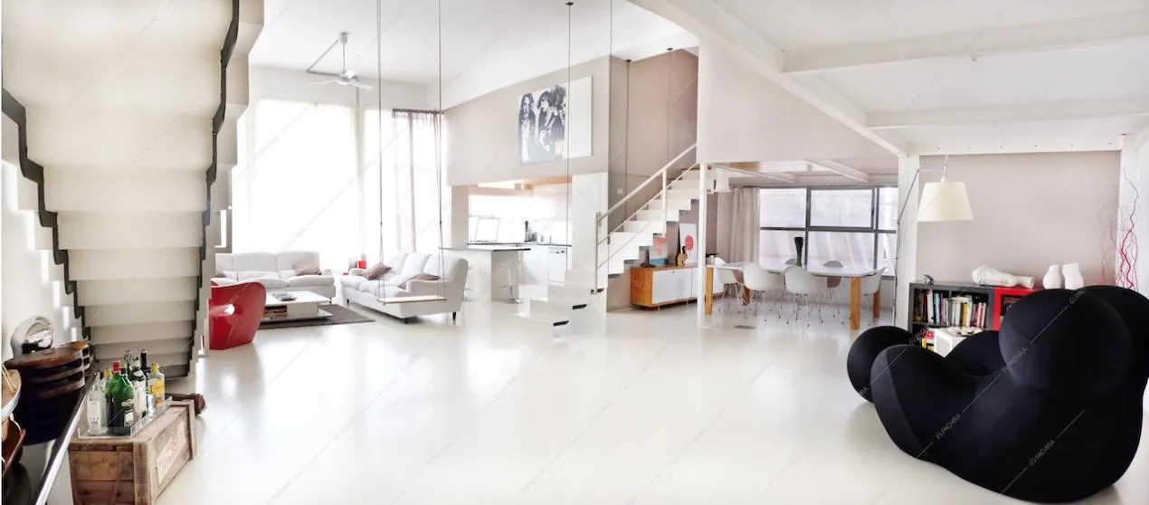 Loft total white a Milano