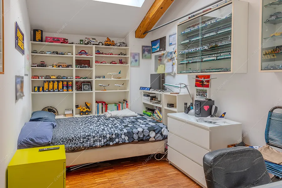 Camera da letto del loft Kiku, location in stile moderno a Milano